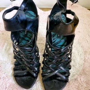 Michael Antonio Strappy heel black